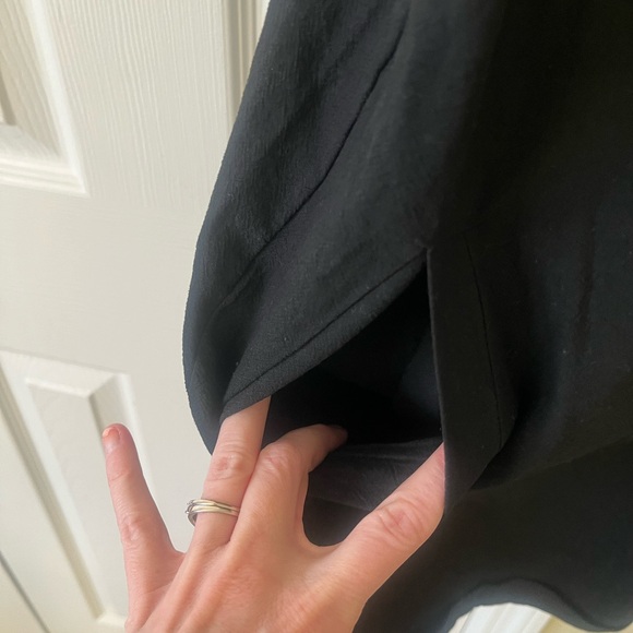 Women’s Overall Shorts - Picture 3 of 5